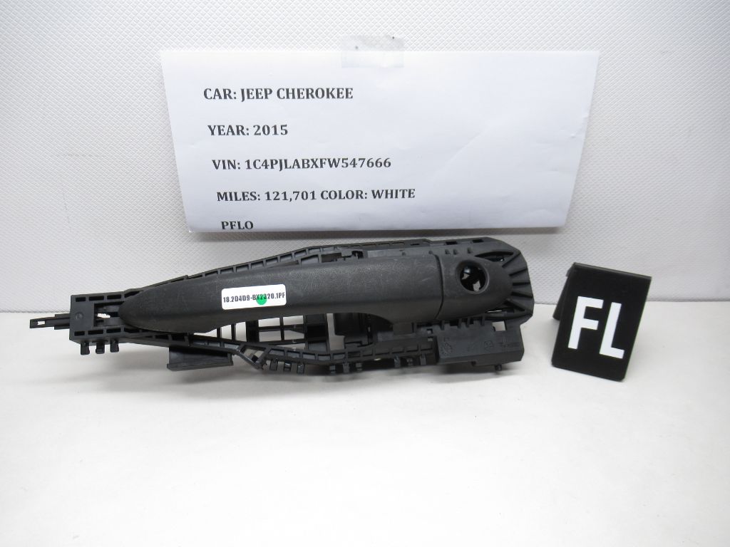 14 -17Jeep Cherokee Front Left Passenger Exterior Door Handle P68084837AD OEM