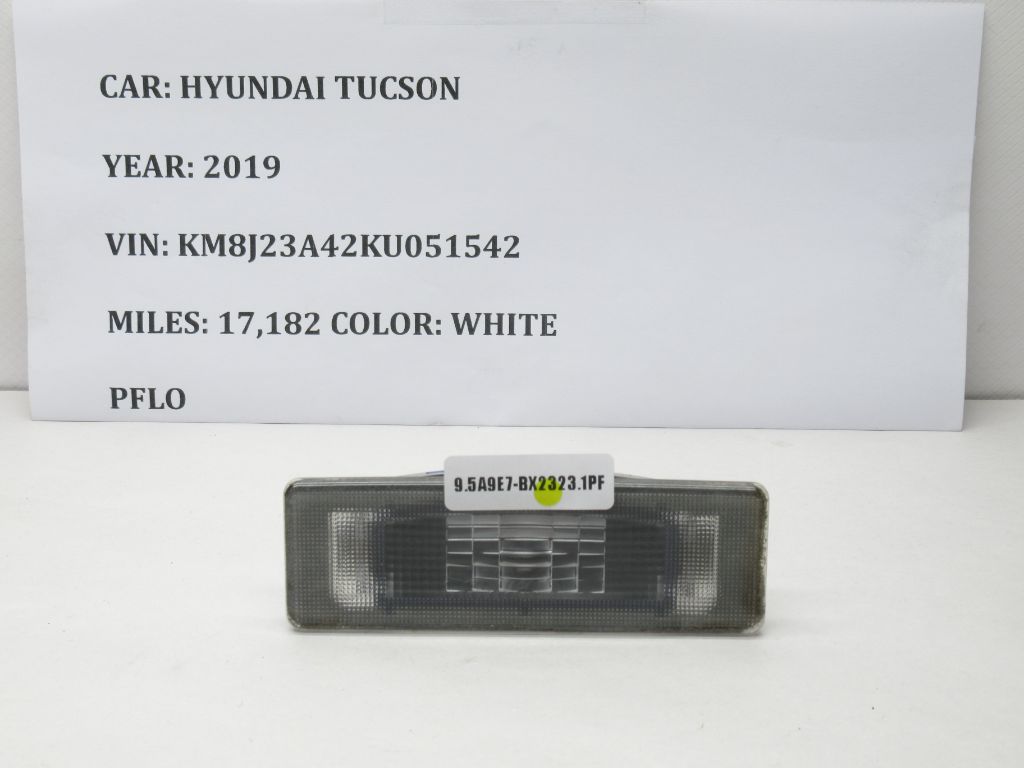 2016-2021 Hyundai Tucson Rear Tailgate License Plate Light Lamp 92501-C1000 OEM