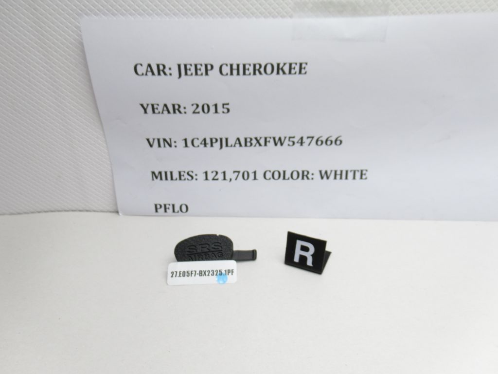 2014-2018 JEEP CHEROKEE Quarter Panel Trim Cap RIGHT 5LT14DX9AA OEM