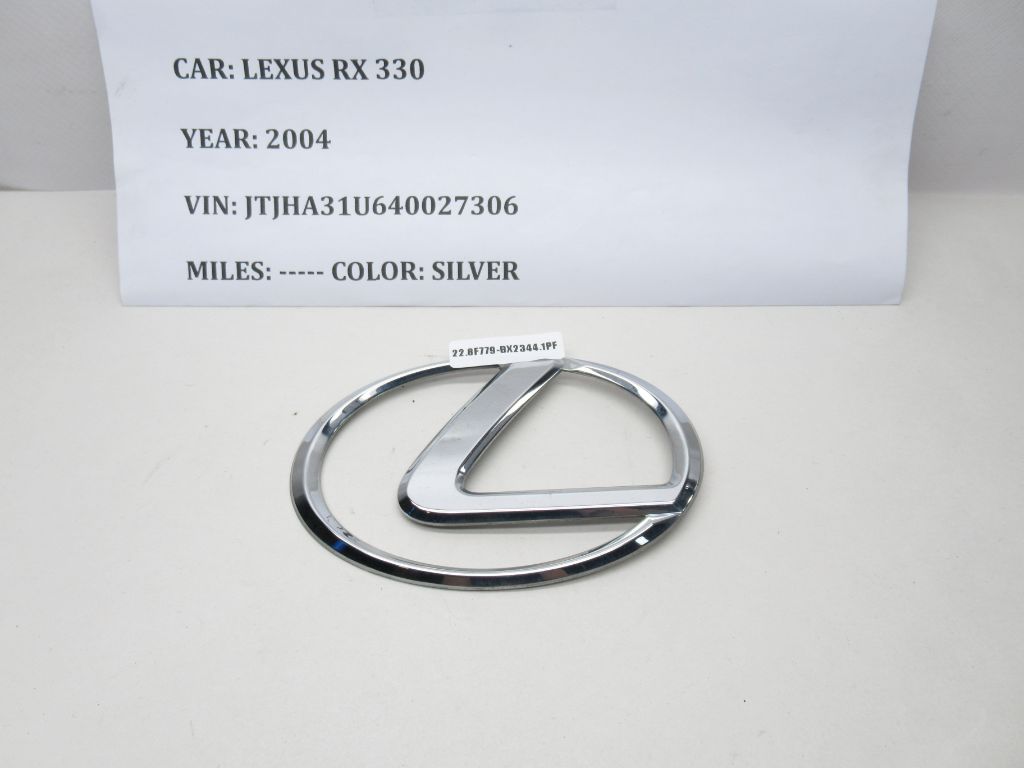 2004-2006 Lexus RX330 Rear Emblem  90975-02027 OEM