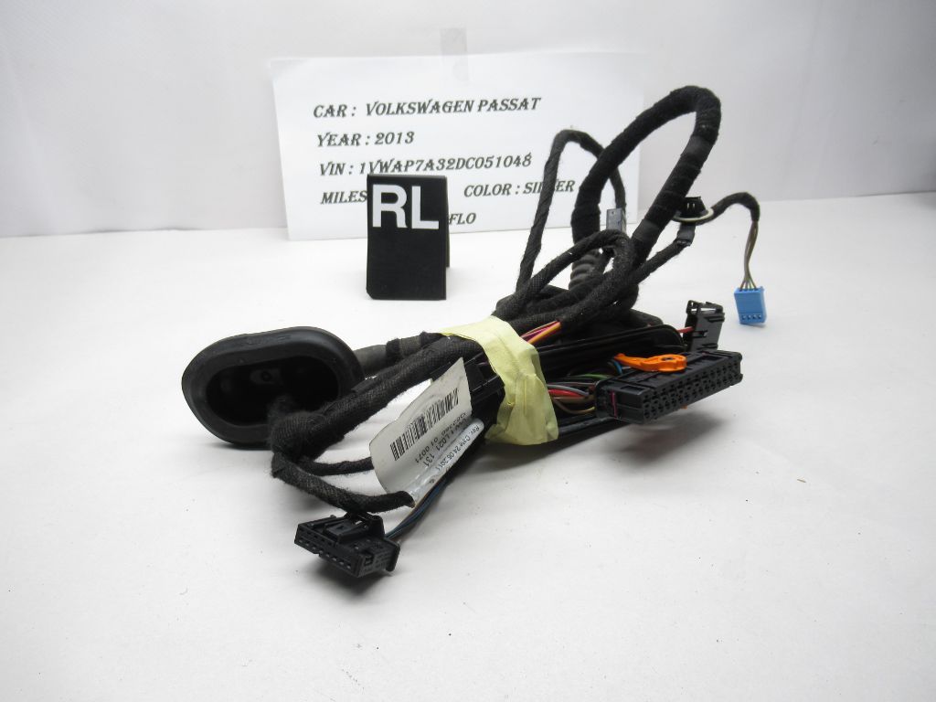 2013-2015 VW PASSAT Rear Left Wiring Harness 561971693AC OEM