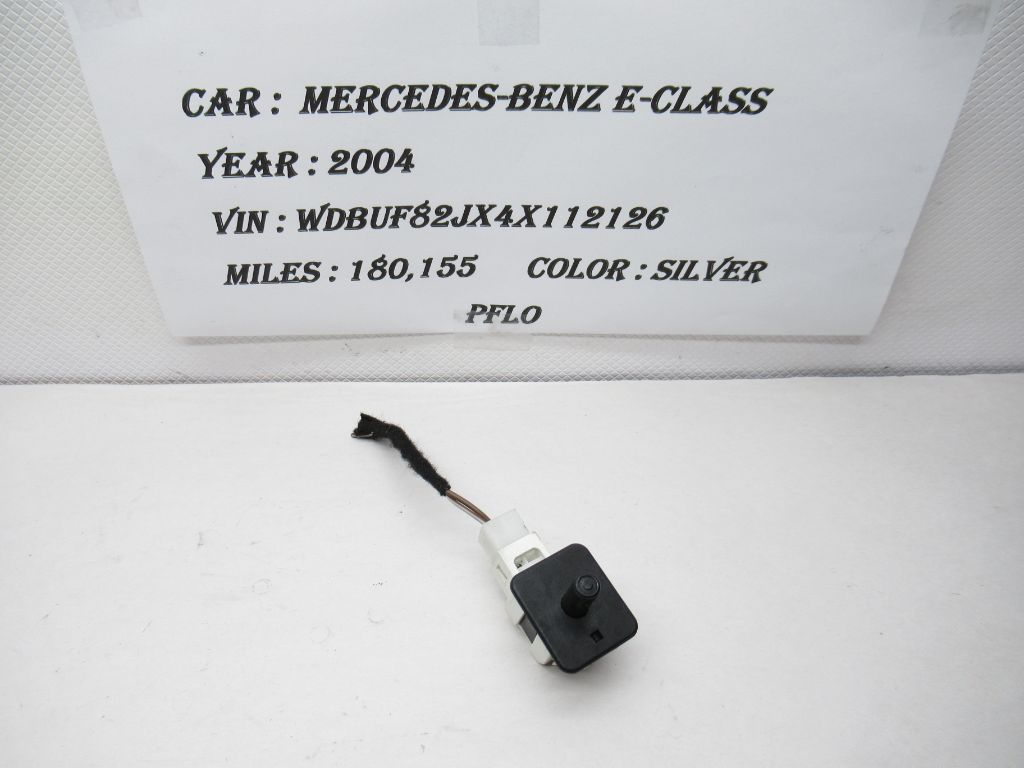 02-09 Mercedes Benz E-Class Door Contact Switch 2028209410 OEM