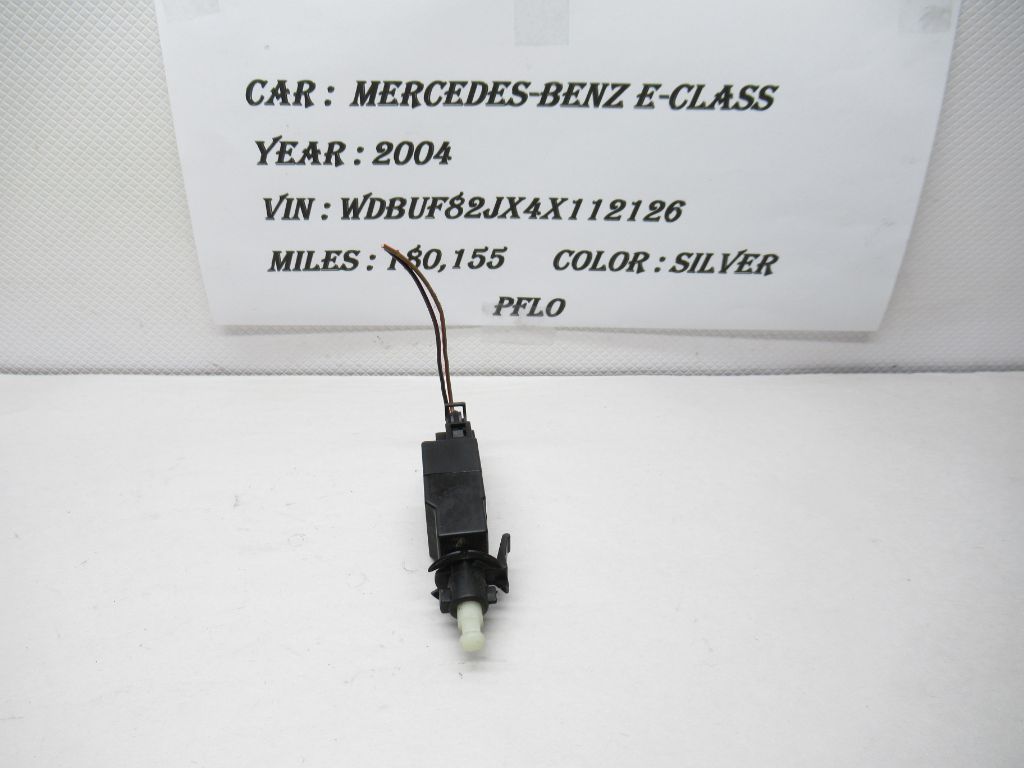 02-09 Mercedes Benz E-Class Brake Light Switch 0015454009 OEM