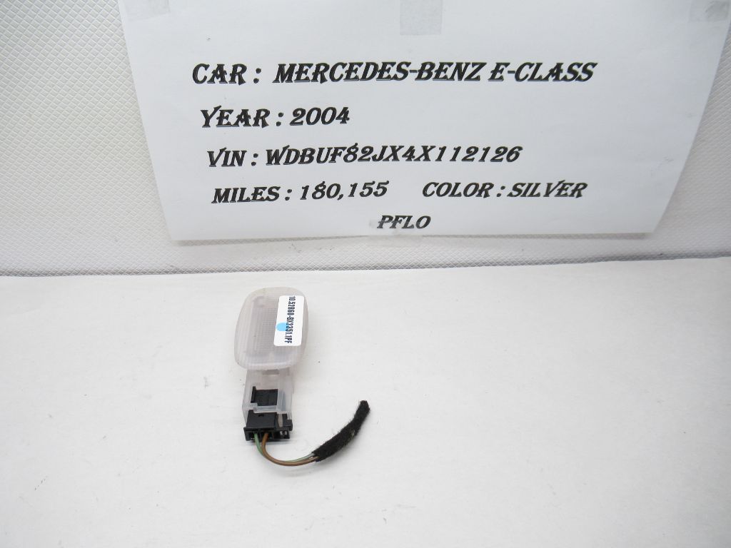 02-09 Mercedes Benz E-Class Interior Reading Lamp A2118203801 OEM