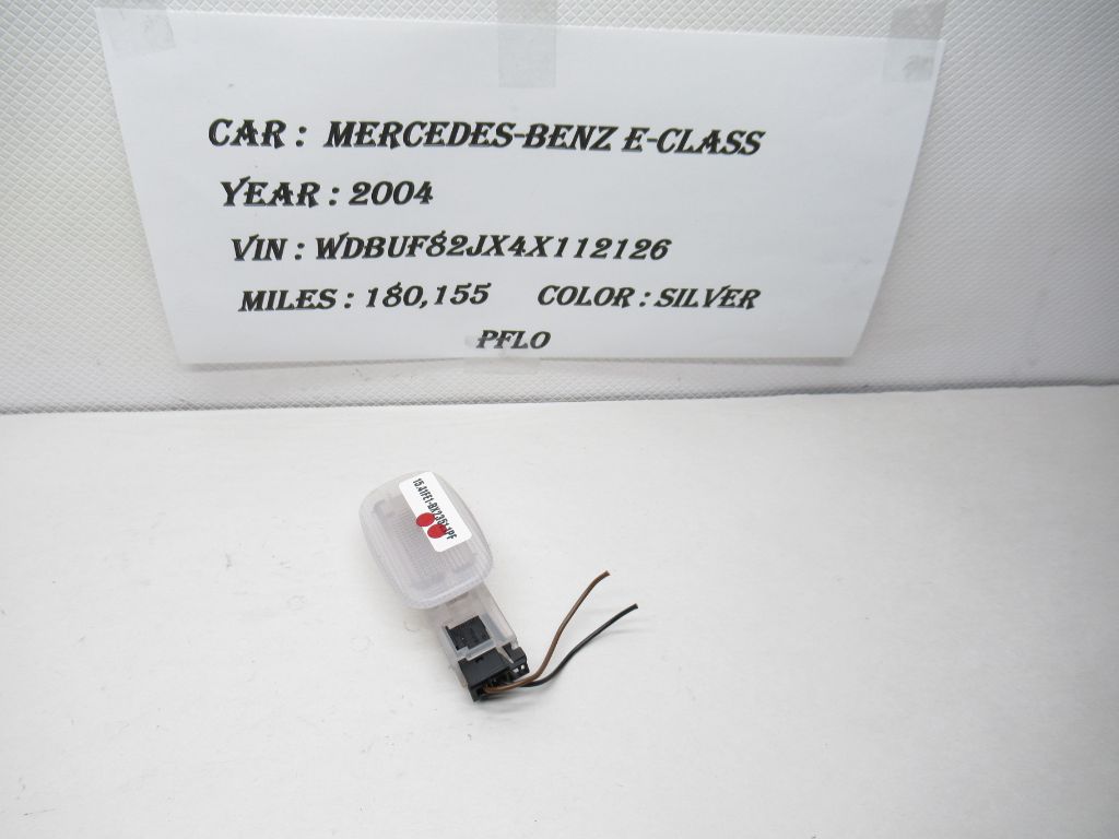 02-09 Mercedes Benz E-Class Interior Reading Lamp A2118203801 OEM