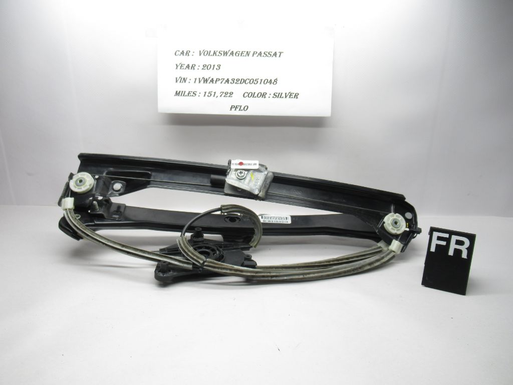 2012-2020 Volkswagen Passat Front Right Window Regulator 561837462A OEM