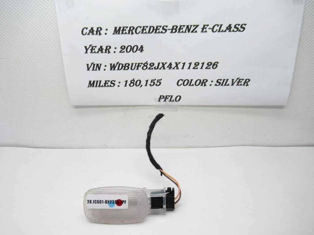 03 - 06 Mercedes Benz E500 Interior Reading Lamp 2118203801 OEM