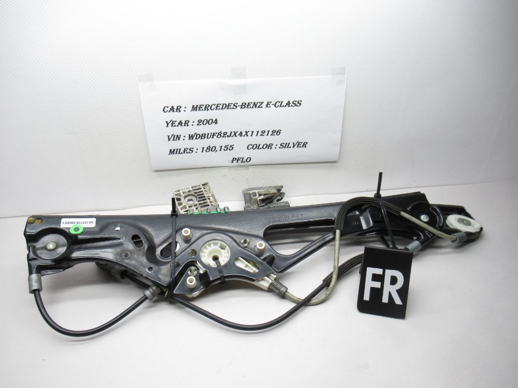 03-06 Mercedes E500 Front Right Door Window Regulator A211 720 0246 OEM03-06 Mercedes E500 Front Right Door Window Regulator A211 720 0246 OEM