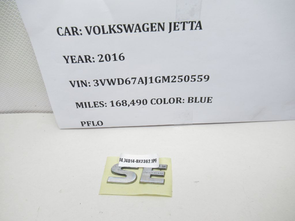 2016-2018 Volkswagen Jetta Rear SE Lettering 1J5853687A OEM