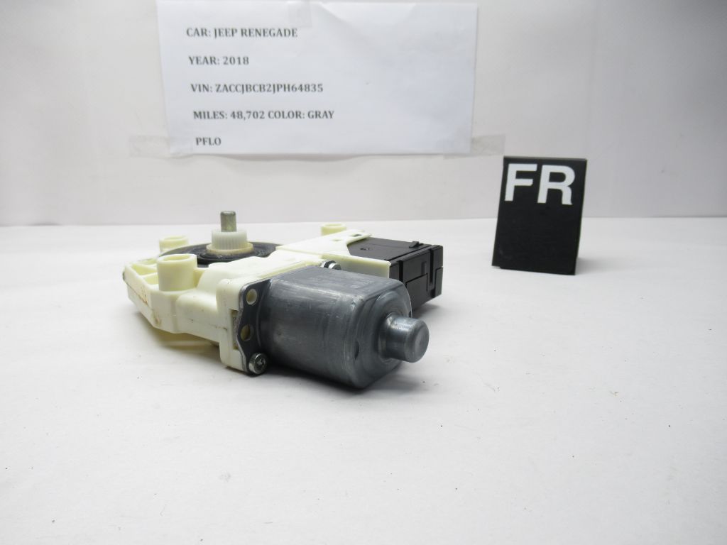 2018-2023 Jeep Renegade Front Right Window Motor 68268765AA OEM