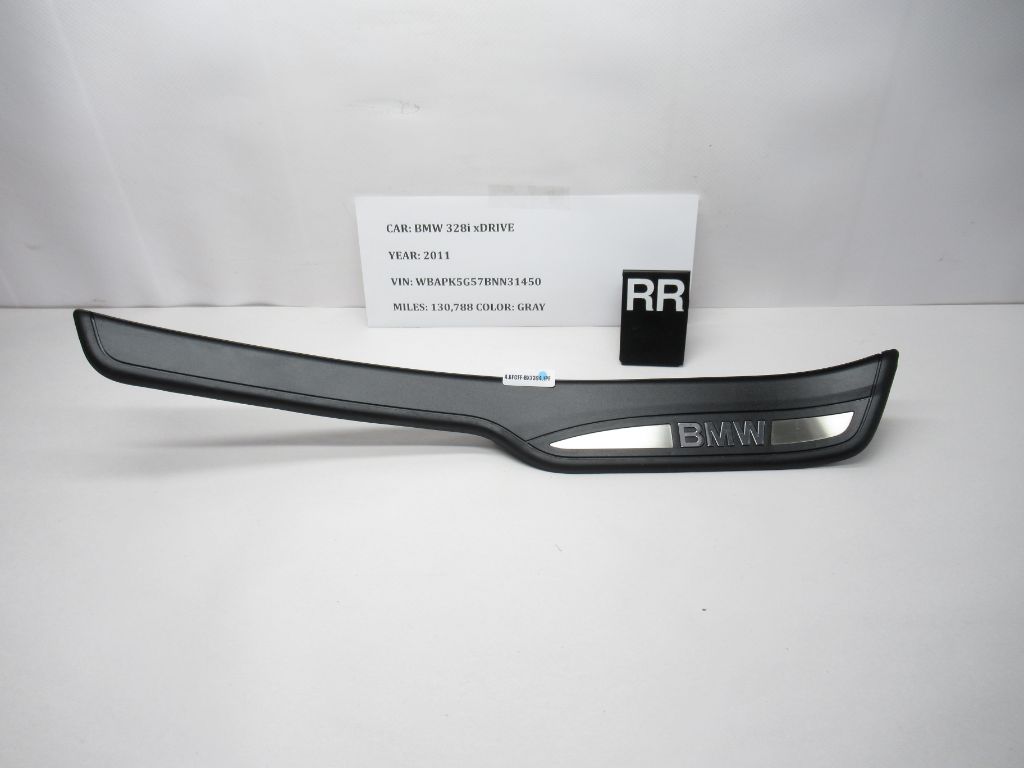 2006-2011 BMW 328i XDRIVE Rear Right Side Door Sill Panel Cover 51477060286 OEM