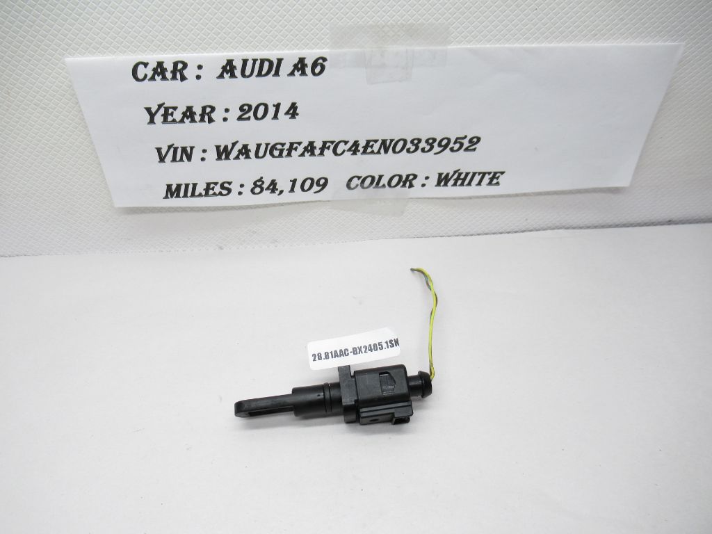 2002-2018 Audi A6 Intake Air Temperature Sensor 06B905379 OEM