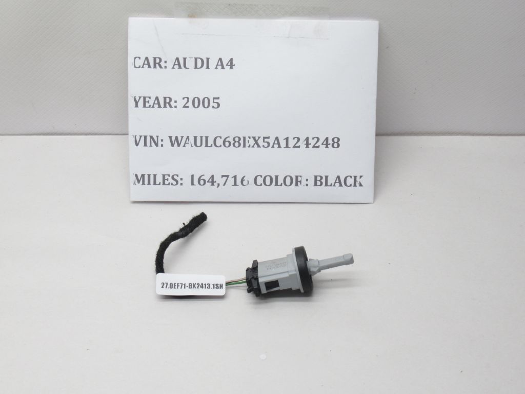 2004 - 2005 Audi A4 AC Temperature Sensor 1K0907543A OEM