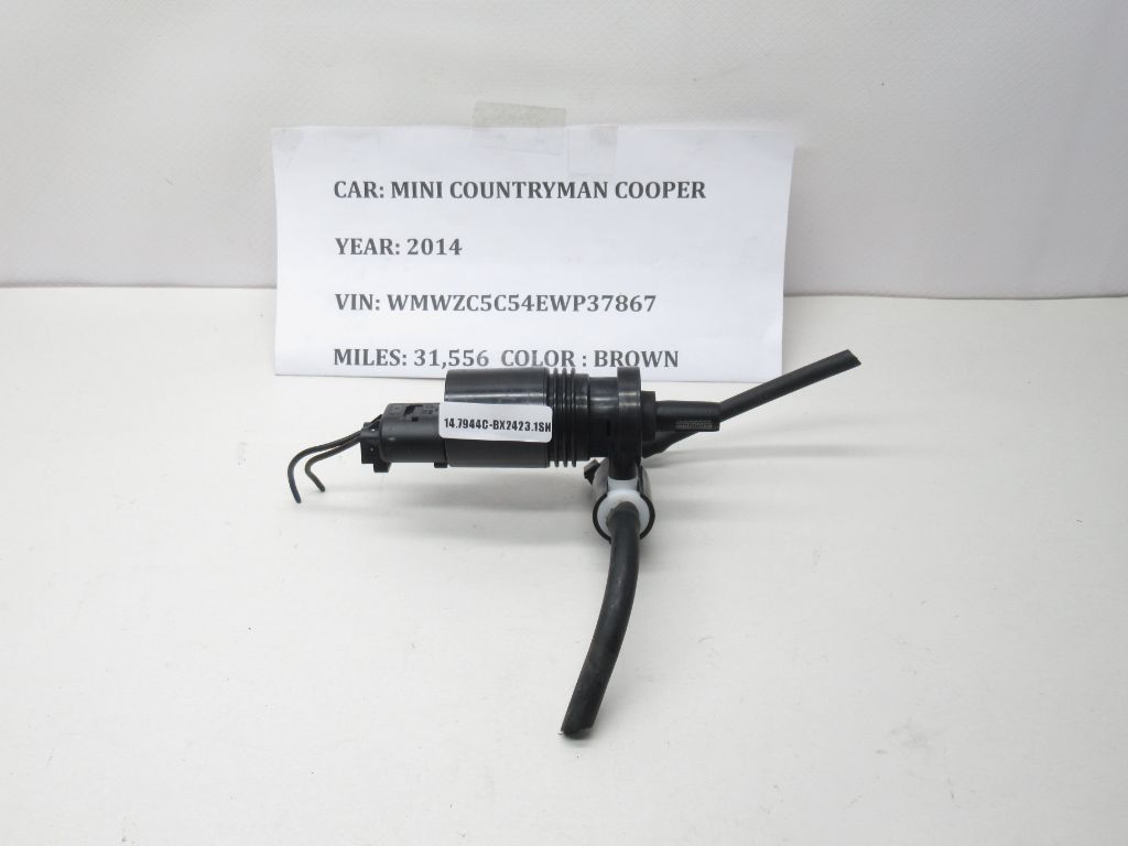 2014-2016 Mini Cooper Countryman Washer Fluid Pump  2751743 OEM