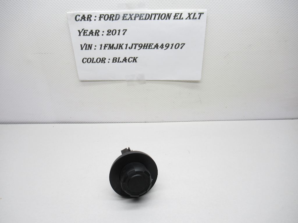 2007-2024 Ford Expedition 12V Power Socket Connector 89075911A OEM