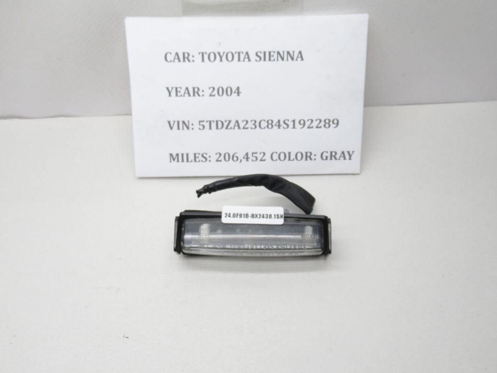 2004-2010 Toyota Sienna Rear Trunk Lid License Plate Light E130553 OEM