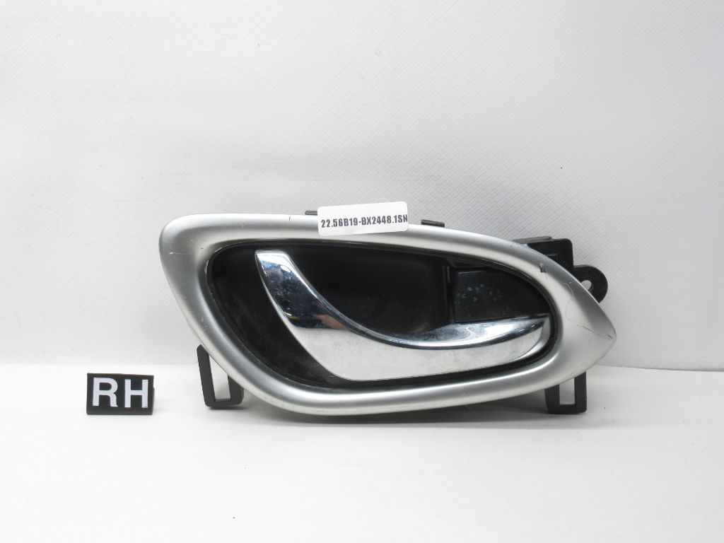 2013-2019 Nissan Sentra  Right  Door  Interior Handle 80670-3SG0C OEM