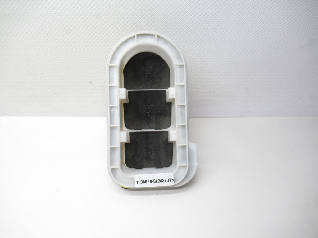 2016-2021 Honda Pilot Quarter Air Drafter Pressure Vent Grille 75450SAA OEM