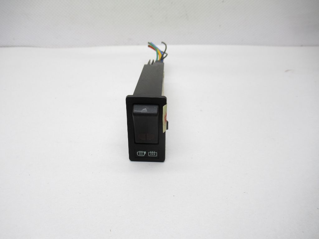 1991-1992 Volvo 740 Rear Defrost Heated Mirror Switch 1362343 OEM