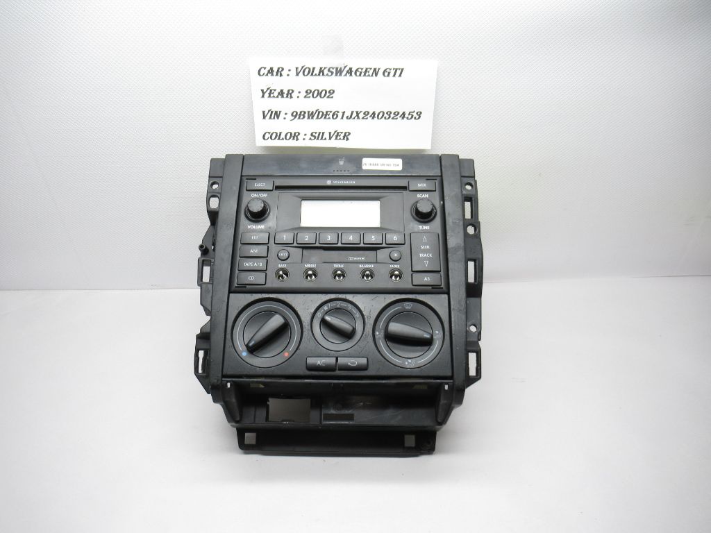 2001-2005 Volkswagen Jetta Radio CD Cassette 1JM035157DX OEM