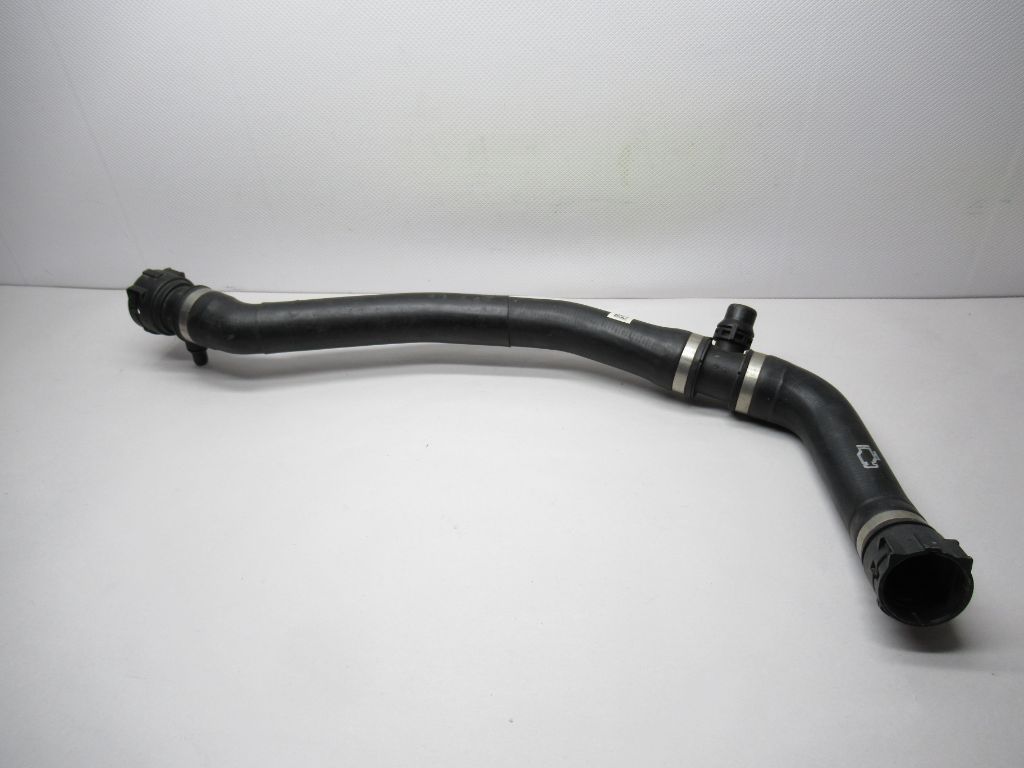 17-21 BMW 230 330 430 Engine Radiator Coolant Tube Hose Pipe WD861652802 OEM