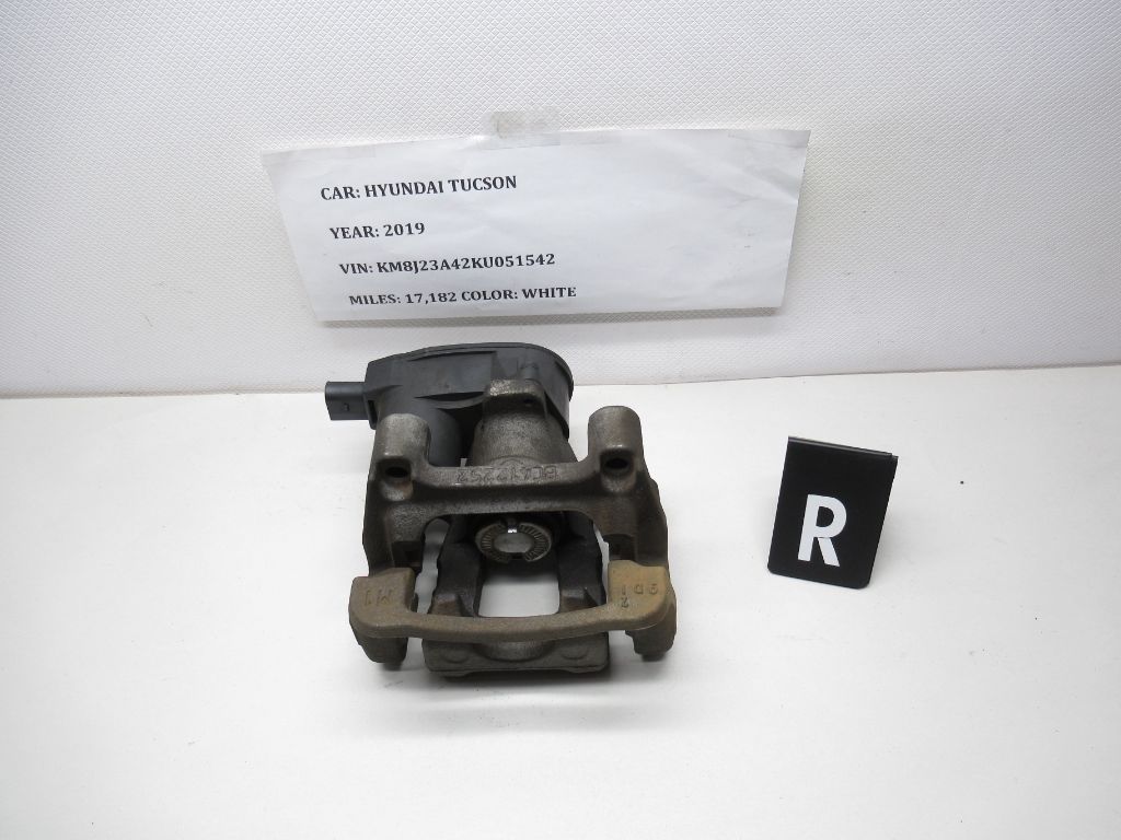 2019-2021 Hyundai Tucson Theta FWD Right Caliper 58311-D3A71 OEM