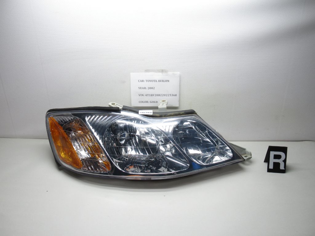 2000-2004 Toyota Avalon Right Passenger Side Headlight Head Lamp 20-5853-00 OEM