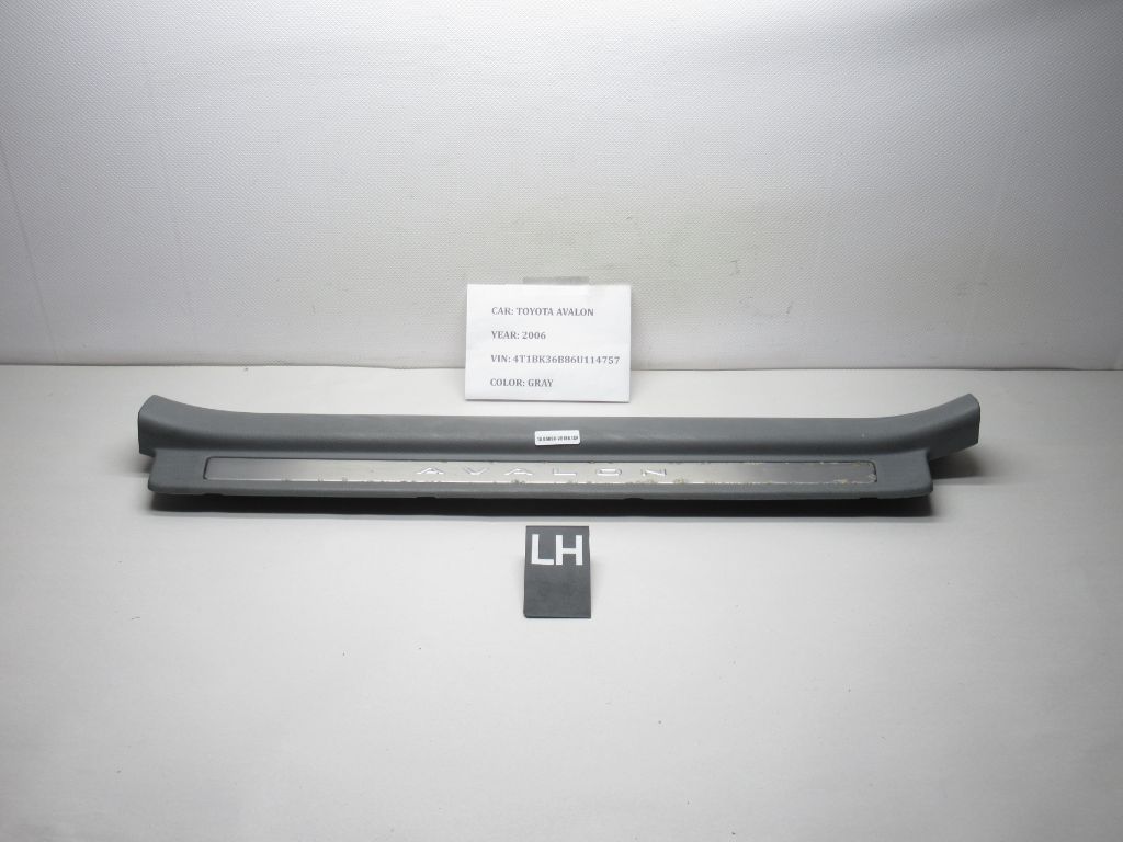 2005 - 2012 Toyota Avalon Rear Right Scuff Sill Plate 67914-AC040 OEM