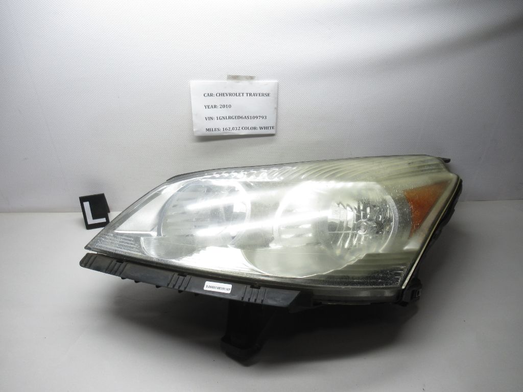 2009-2012 Chevrolet Traverse Left Side Headlight 20794801 OEM