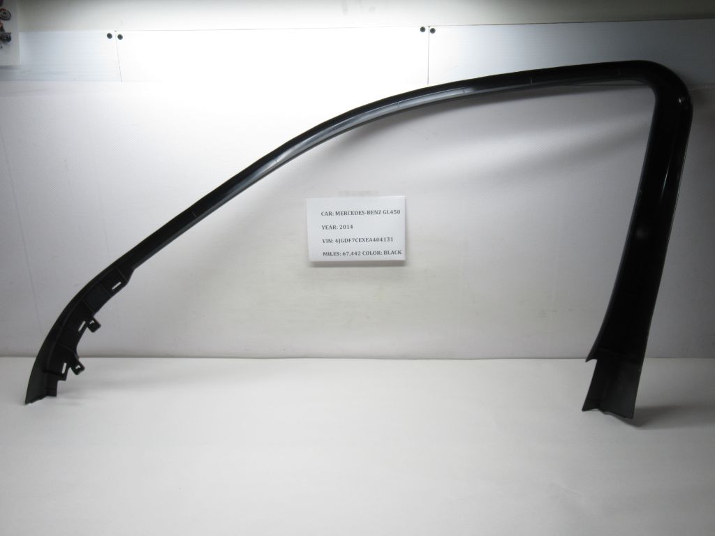 2013-2016 Mercedes GL450 Front Left Window Frame Cover Trim A1667270178 OEM