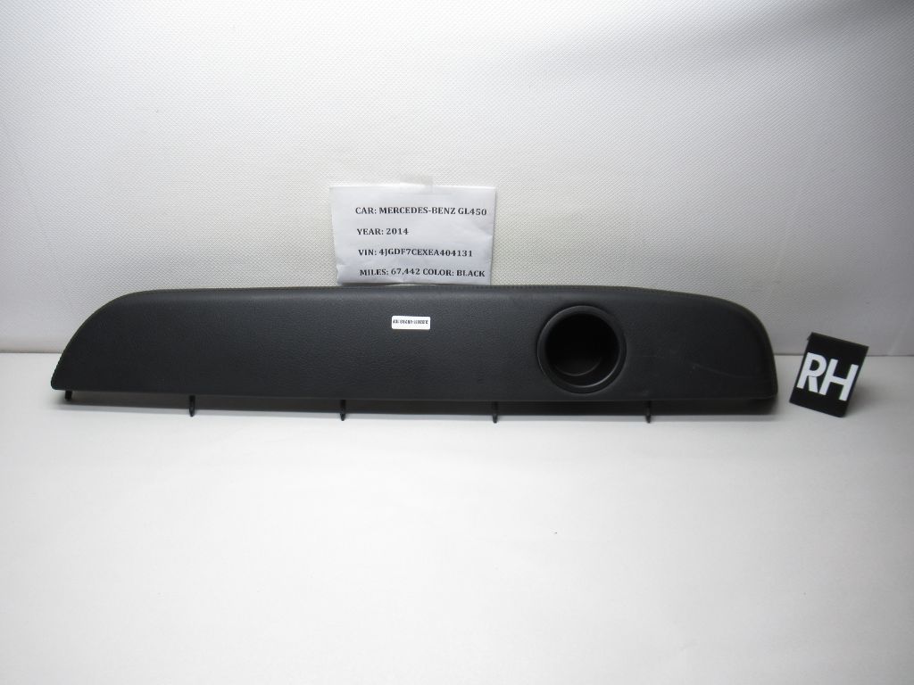 2013-2016 Mercedes GL450 Right Rear Door Panel Cover Arm Rest 0077384-86 OEM