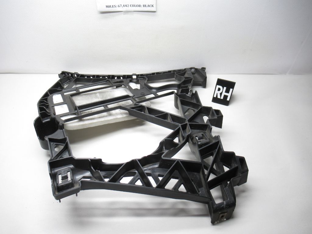 2013-2019 Mercedes GL450 Rear Right Bumper Hold Support Bracket A1668801301 OEM