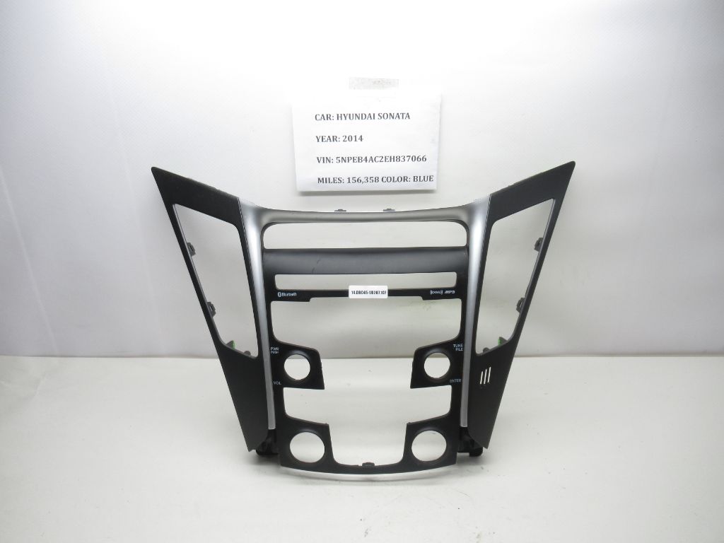 2011-2014 Hyundai Sonata Dash Radio Climate Control Trim Bezel 84740-3QTJO OEM