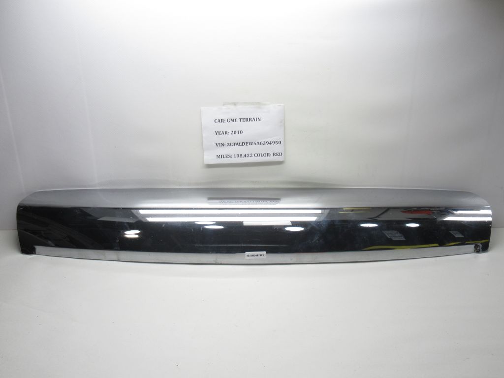 2010-2015 GMC Terrain Center Upper Hood Molding 20930724 OEM